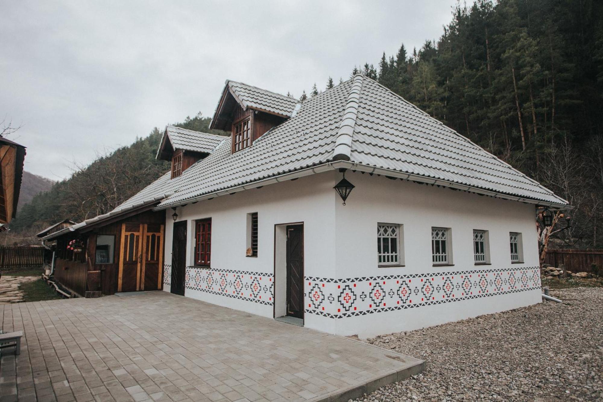 Gospodaria Lui Nea Ion Vama Buzăului Eksteriør bilde